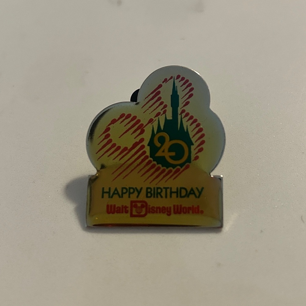 Vintage Walt Disney World 20th Anniversary “Happy Birthday” Pin – Collectible
